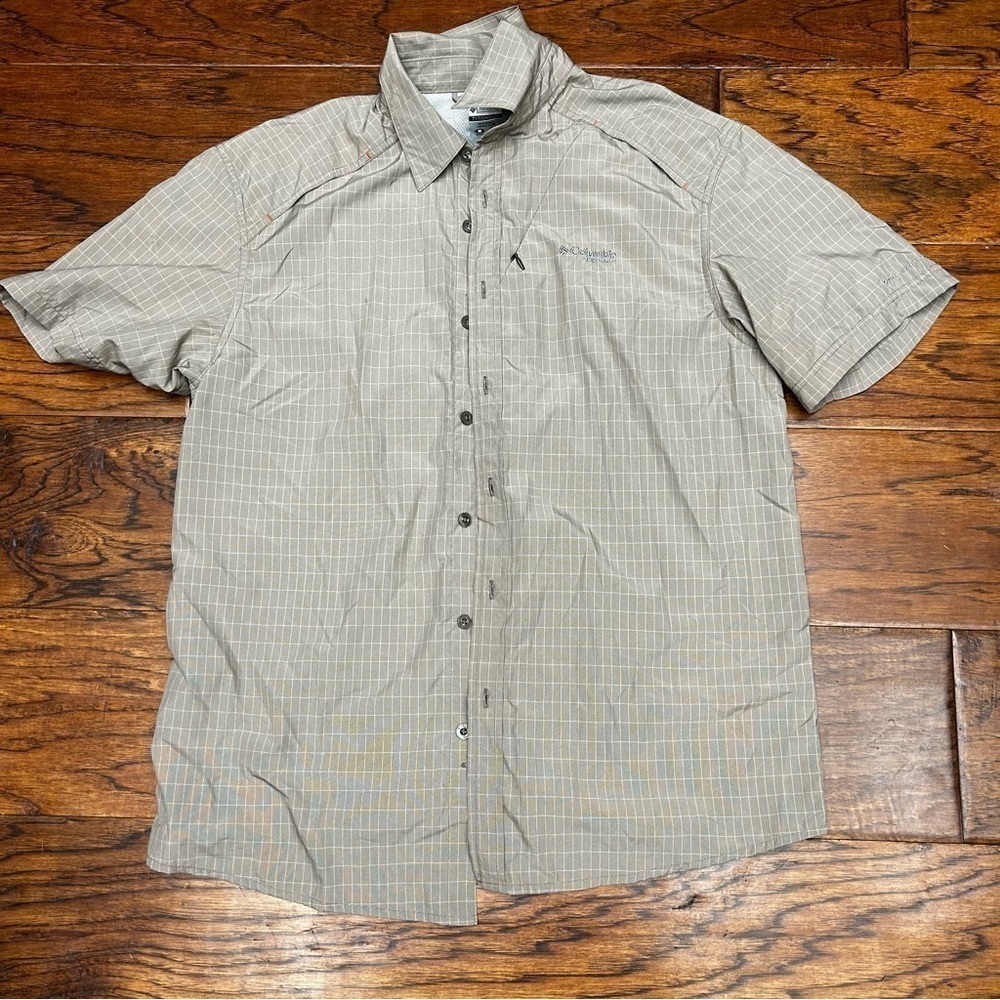 Columbia men’s titanium Omni-shield short sleeve button‎ down shirt
